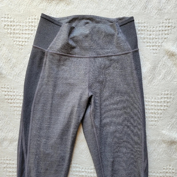 Lululemon Featherlight  Tight Heathered Black - Picture 4 of 11